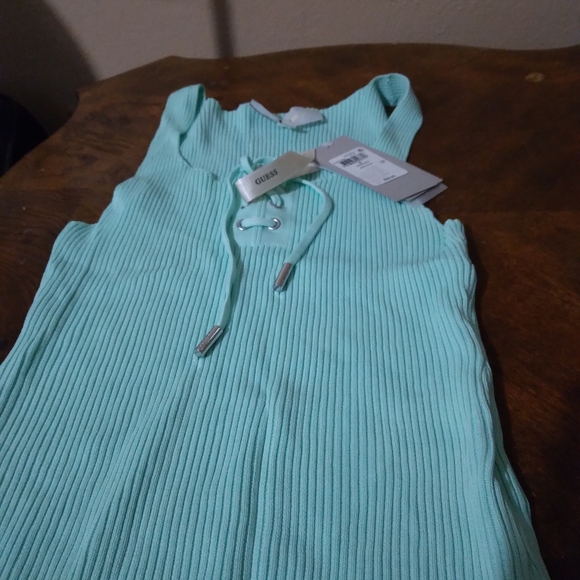 Guess Sleeveless Sweater - Picture 5 of 5